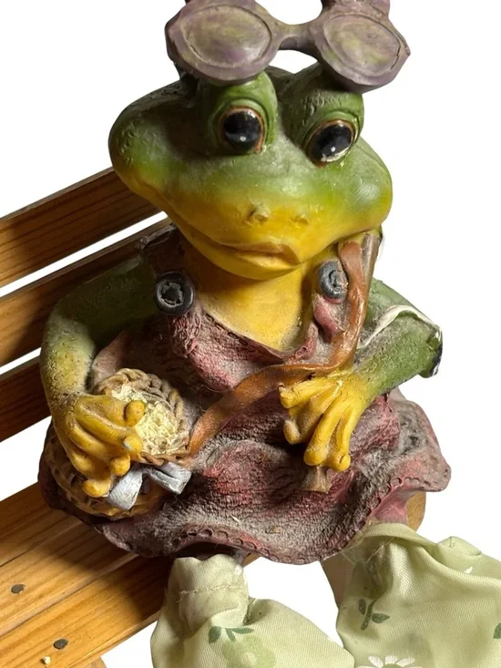 Frog Figurine with Floral Pants - Pets Reptile Accent - Picture 4 of 9